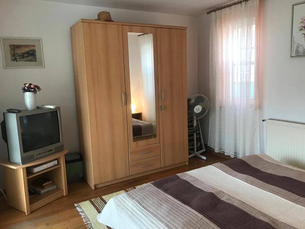 Отель Casuta Sanatatii Ковасна Экстерьер фото