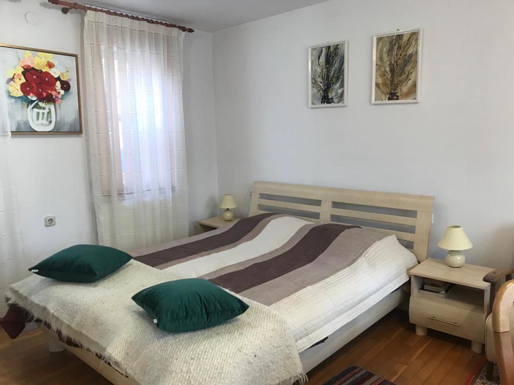 Отель Casuta Sanatatii Ковасна Экстерьер фото